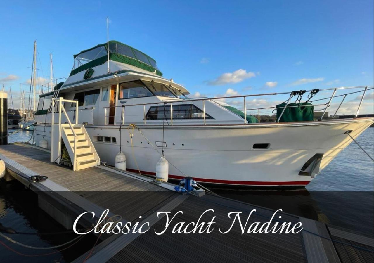 Classic Yacht Nadine In Poole Harbour, Dorset, With A Hot Tub Jacuzzi Eksteriør bilde