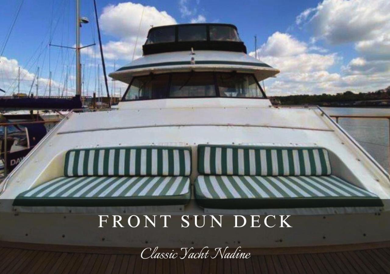 Classic Yacht Nadine In Poole Harbour, Dorset, With A Hot Tub Jacuzzi Eksteriør bilde