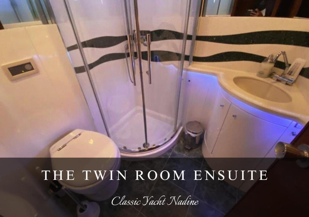 Classic Yacht Nadine In Poole Harbour, Dorset, With A Hot Tub Jacuzzi Eksteriør bilde